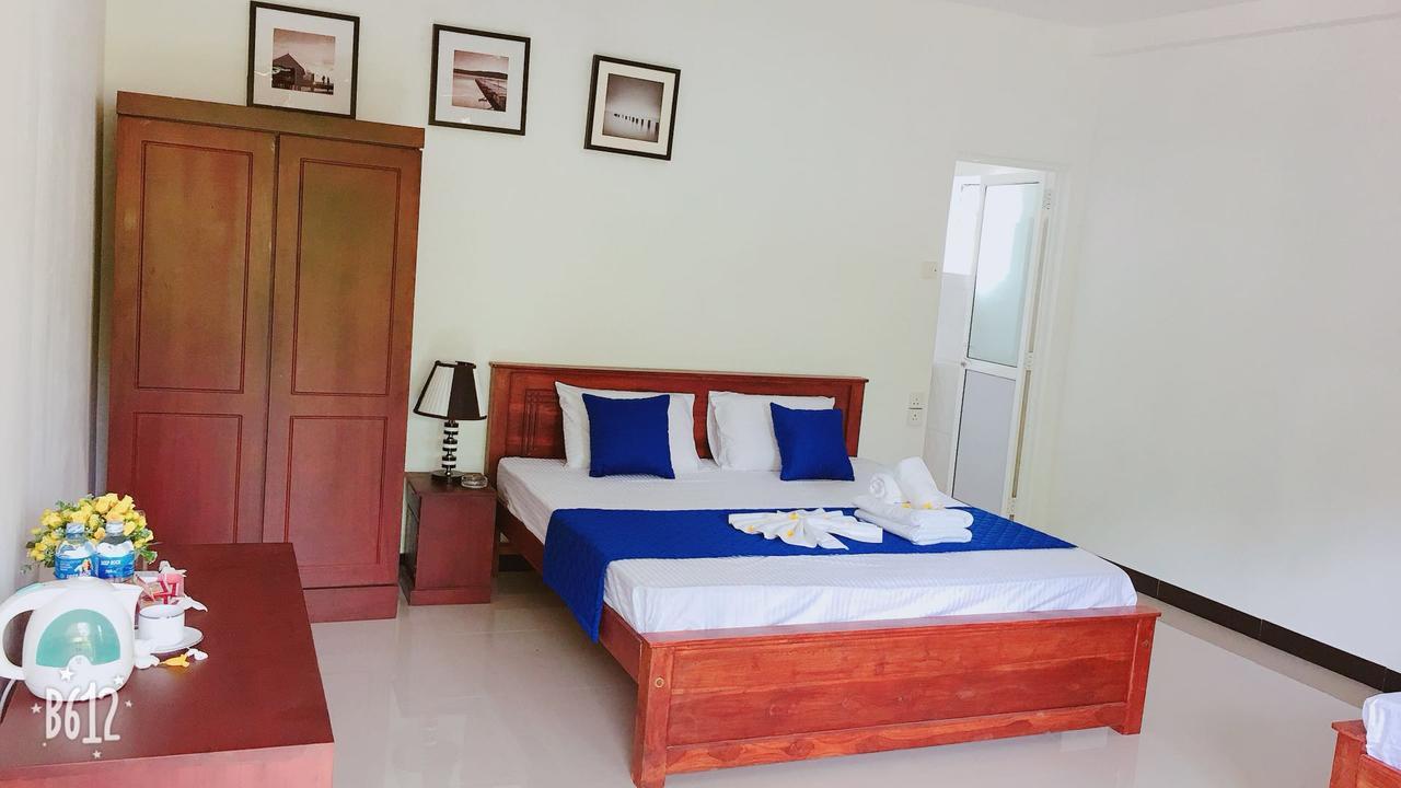 Blue Whale Holiday Hotel มิริสซา ภายนอก รูปภาพ