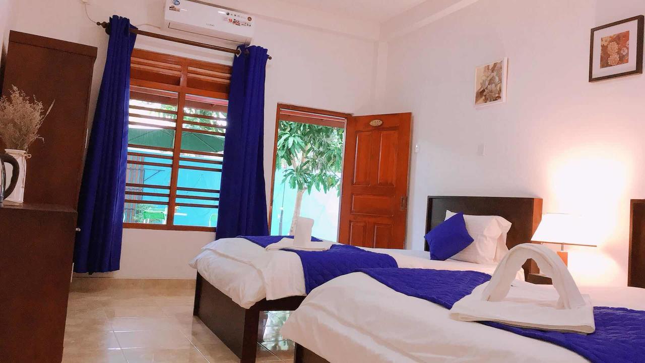 Blue Whale Holiday Hotel มิริสซา ภายนอก รูปภาพ