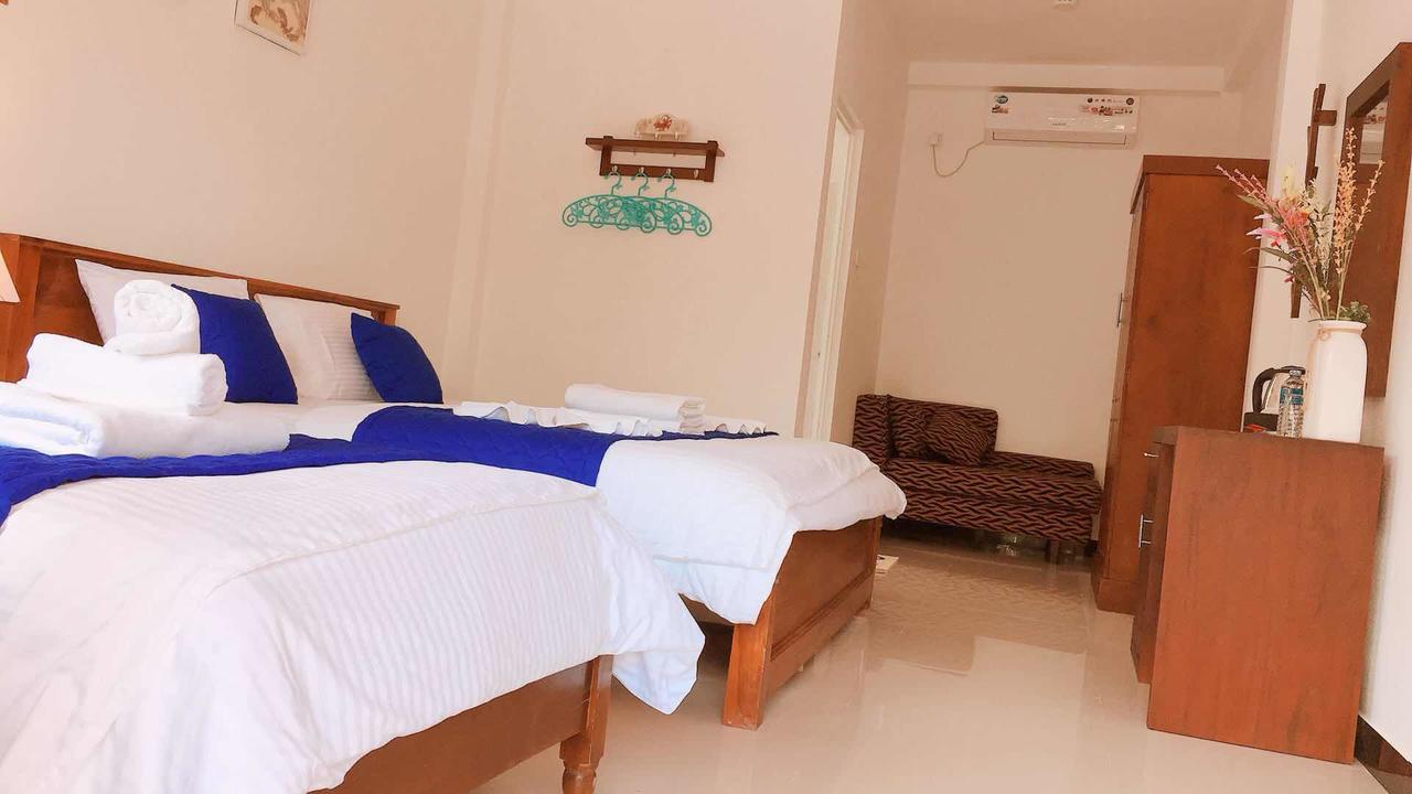 Blue Whale Holiday Hotel มิริสซา ภายนอก รูปภาพ