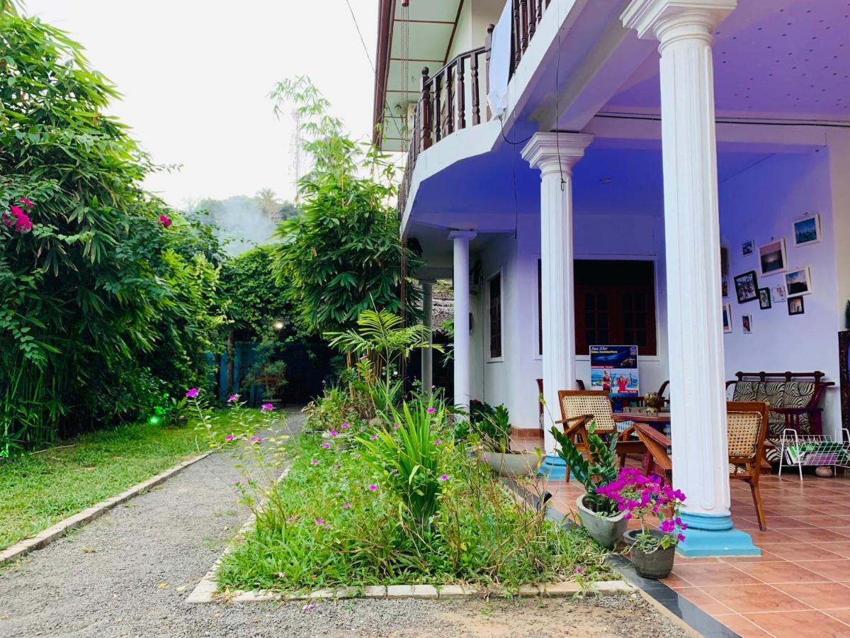 Blue Whale Holiday Hotel มิริสซา ภายนอก รูปภาพ